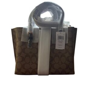 Coach Signature Canvas Mollie 25 Tote